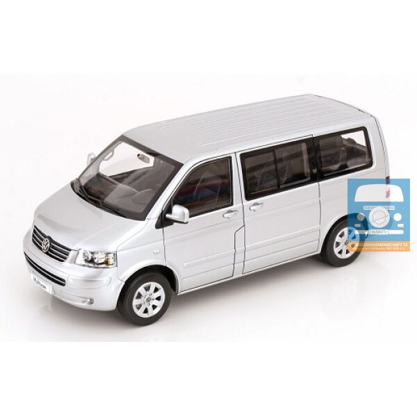 Norev VW T5 Multivan 2003 silber 1:18
